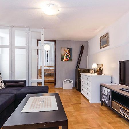 Amazing Apartment In Novi Vinodolski With Wifi Экстерьер фото