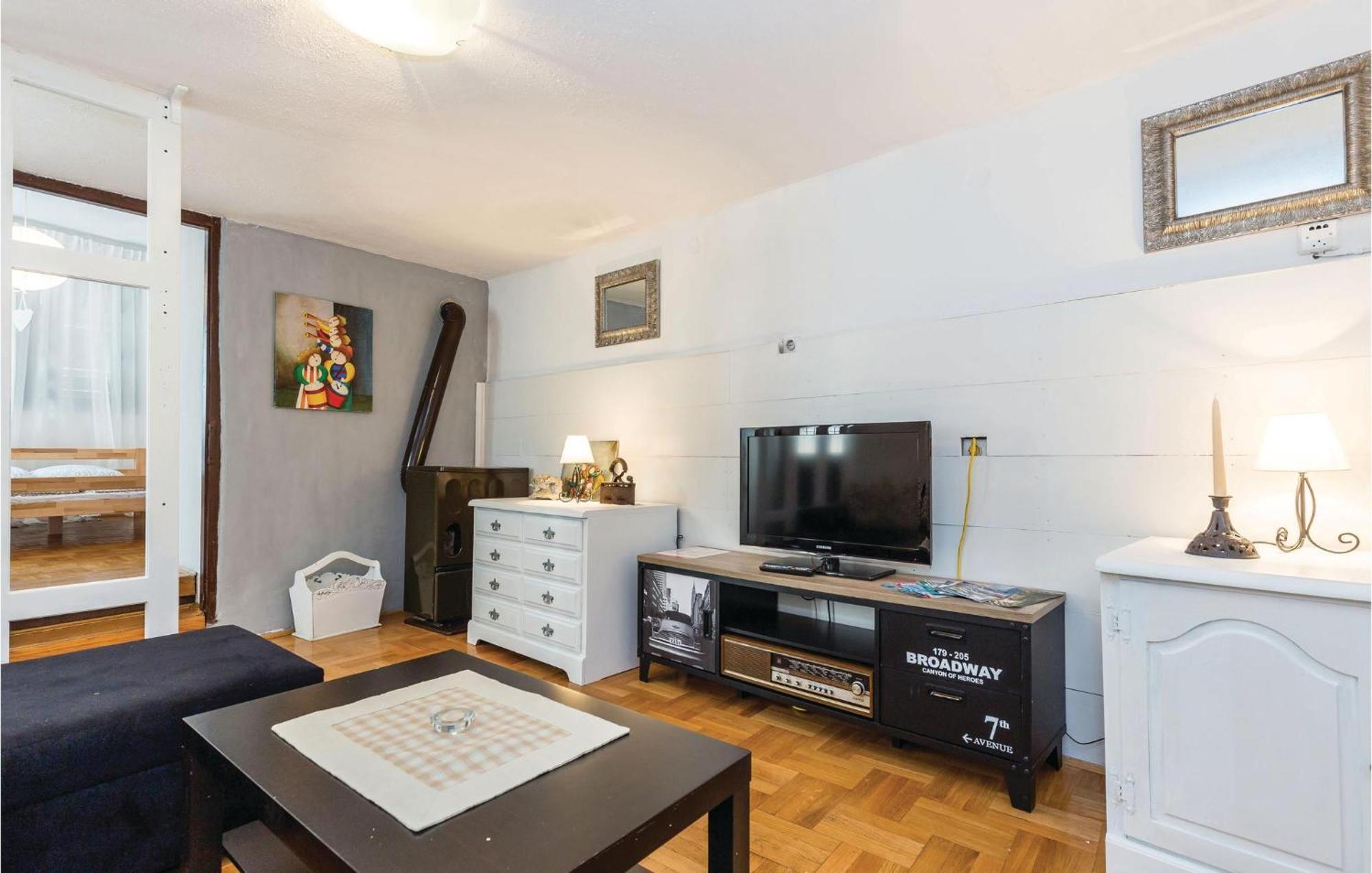 Amazing Apartment In Novi Vinodolski With Wifi Экстерьер фото